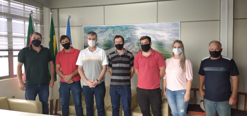 DEP. EST. EDUARDO LOUREIRO VISITA EXECUTIVO MUNICIPAL